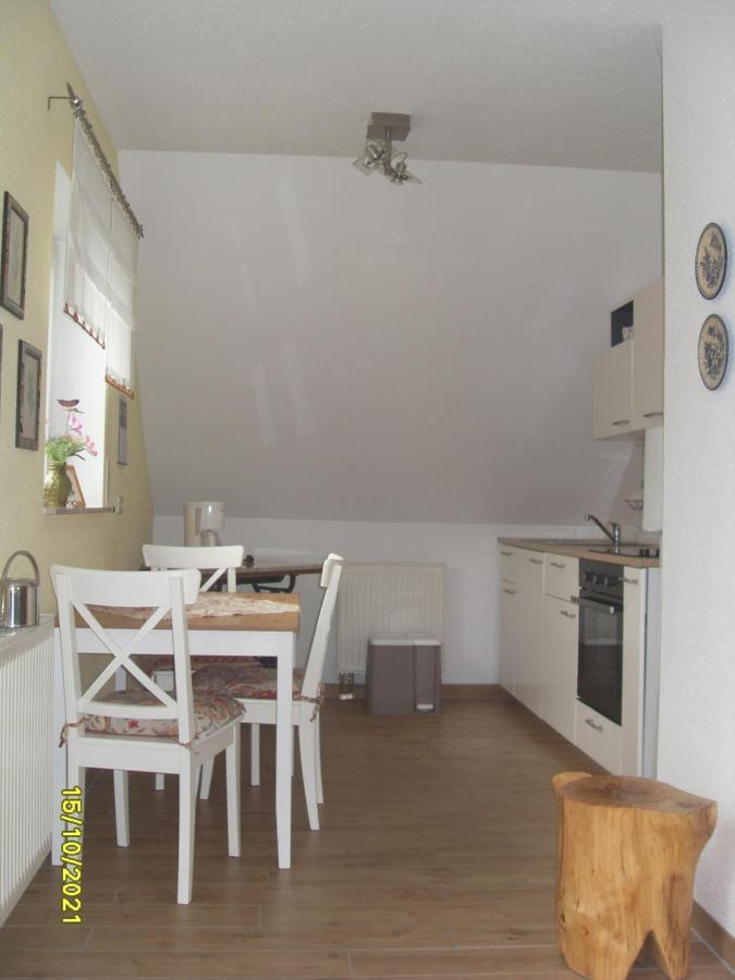 Dorfstrasse 15 Daire Hundshubel Dış mekan fotoğraf
